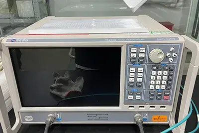 Vector network analyzer